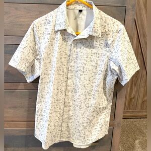 Lululemon Men’s short sleeve button down